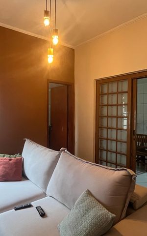 Casa à venda com 269m², 3 quartos e 3 vagas