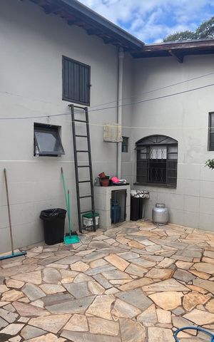 Casa à venda com 269m², 3 quartos e 3 vagas