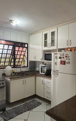 Casa à venda com 269m², 3 quartos e 3 vagas