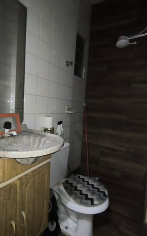Apartamento à venda com 48m², 2 quartos e 1 vaga Apartamento à venda com 48m², 2 quartos e 1 vagaBanheiro