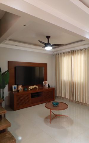 Casa para alugar com 120m², 3 quartos e 3 vagasSala
