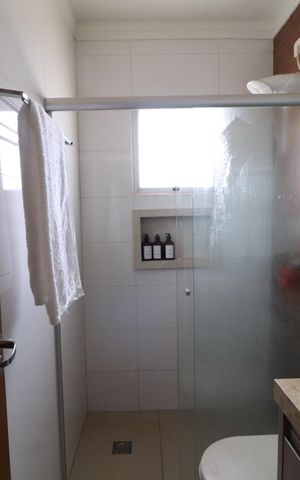 Casa para alugar com 120m², 3 quartos e 3 vagasBanheiro suite 