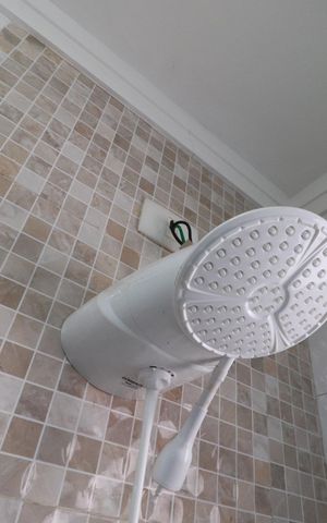 Casa para alugar com 120m², 3 quartos e 3 vagasBanheiro 