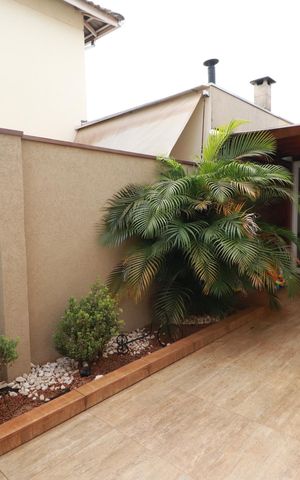 Casa para alugar com 120m², 3 quartos e 3 vagasQuintal 