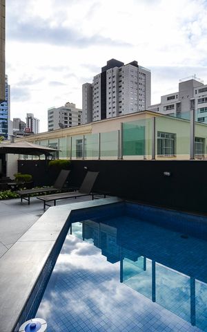 Apartamento à venda com 138m², 3 quartos e 3 vagas Apartamento à venda com 138m², 3 quartos e 3 vagasÁrea comum - Piscina