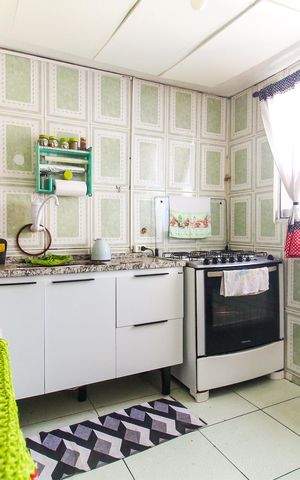 Casa à venda com 100m², 3 quartos e 2 vagas Casa à venda com 100m², 3 quartos e 2 vagasCozinha