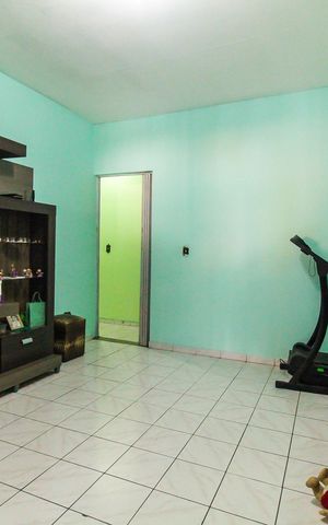 Casa à venda com 100m², 3 quartos e 2 vagas Casa à venda com 100m², 3 quartos e 2 vagasQuarto 1
