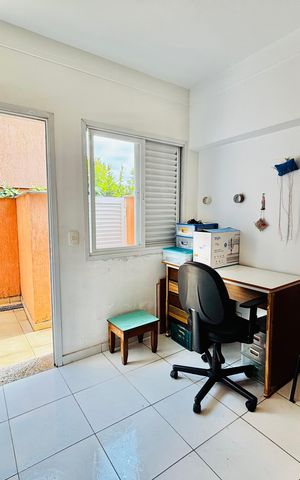Casa à venda com 570m², 4 quartos e 4 vagas Casa à venda com 570m², 4 quartos e 4 vagasSuíte 4