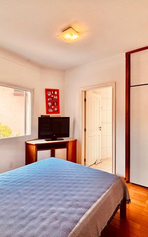 Casa à venda com 570m², 4 quartos e 4 vagas Casa à venda com 570m², 4 quartos e 4 vagasSuíte 2