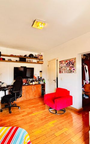 Casa à venda com 570m², 4 quartos e 4 vagas Casa à venda com 570m², 4 quartos e 4 vagasSuíte 4