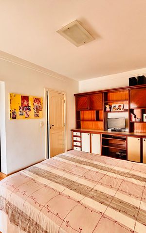 Casa à venda com 570m², 4 quartos e 4 vagas Casa à venda com 570m², 4 quartos e 4 vagasSuíte 3