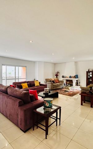 Casa à venda com 570m², 4 quartos e 4 vagas Casa à venda com 570m², 4 quartos e 4 vagasSala 1
