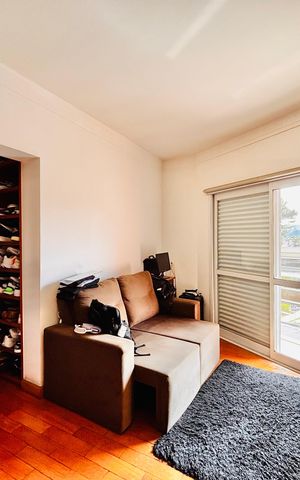 Casa à venda com 570m², 4 quartos e 4 vagas Casa à venda com 570m², 4 quartos e 4 vagasSuíte 4