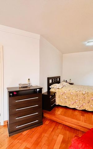 Casa à venda com 570m², 4 quartos e 4 vagas Casa à venda com 570m², 4 quartos e 4 vagasSuíte 1