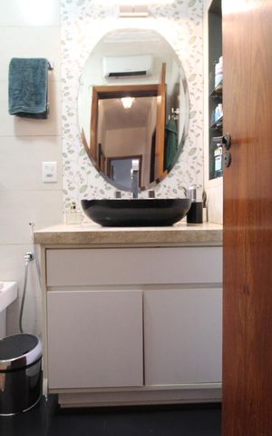 Apartamento à venda com 137m², 3 quartos e sem vagaBanheiro