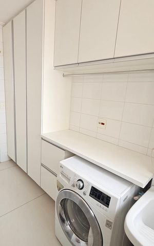 Apartamento à venda com 136m², 3 quartos e 3 vagas Apartamento à venda com 136m², 3 quartos e 3 vagasÁrea de serviço