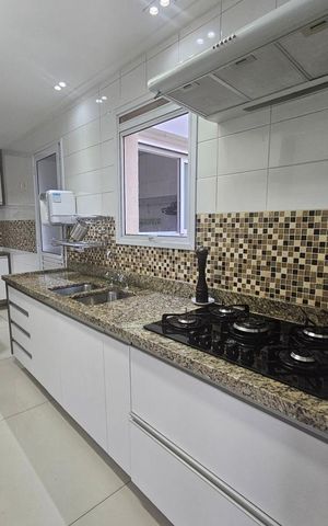 Apartamento à venda com 136m², 3 quartos e 3 vagas Apartamento à venda com 136m², 3 quartos e 3 vagasCozinha