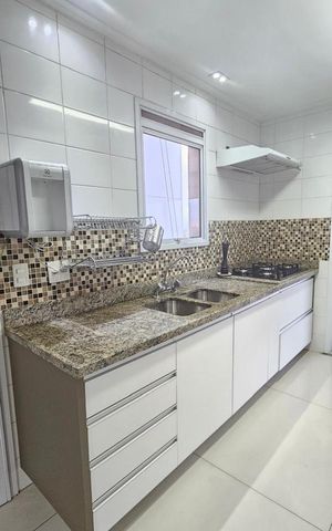 Apartamento à venda com 136m², 3 quartos e 3 vagas Apartamento à venda com 136m², 3 quartos e 3 vagasCozinha