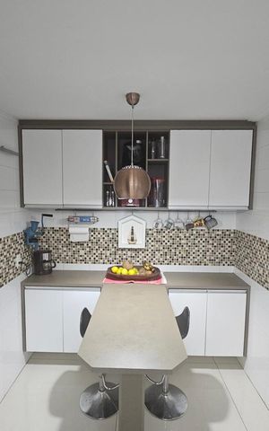 Apartamento à venda com 136m², 3 quartos e 3 vagas Apartamento à venda com 136m², 3 quartos e 3 vagasCozinha