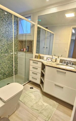 Apartamento à venda com 136m², 3 quartos e 3 vagas Apartamento à venda com 136m², 3 quartos e 3 vagasBanheiro