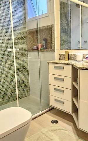 Apartamento à venda com 136m², 3 quartos e 3 vagas Apartamento à venda com 136m², 3 quartos e 3 vagasBanheiro
