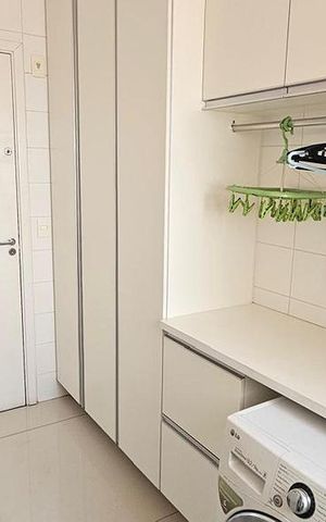 Apartamento à venda com 136m², 3 quartos e 3 vagas Apartamento à venda com 136m², 3 quartos e 3 vagasÁrea de serviço