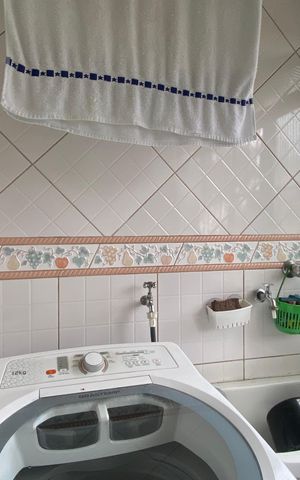 Apartamento à venda com 76m², 3 quartos e 1 vagaÁrea de Serviço