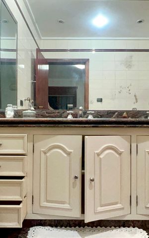 Casa à venda com 580m², 3 quartos e 5 vagasBanheiro da Suíte