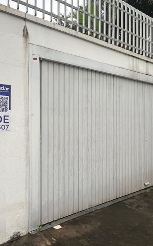 Casa à venda com 580m², 3 quartos e 5 vagasPlaca