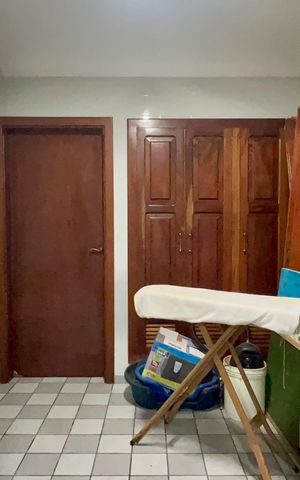 Casa à venda com 580m², 3 quartos e 5 vagasÁrea de Serviço
