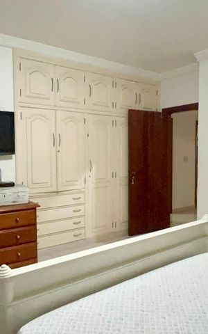Casa à venda com 580m², 3 quartos e 5 vagasSuite