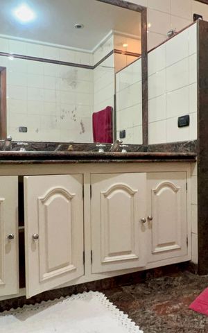 Casa à venda com 580m², 3 quartos e 5 vagasBanheiro da Suíte