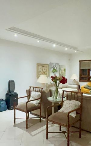 Casa à venda com 580m², 3 quartos e 5 vagasSala