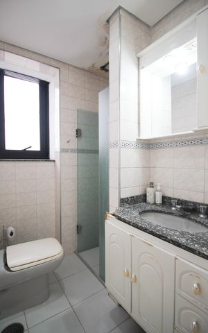 Apartamento à venda com 209m², 2 quartos e 2 vagas Apartamento à venda com 209m², 2 quartos e 2 vagasBanheiro