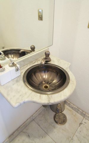 Apartamento à venda com 209m², 2 quartos e 2 vagas Apartamento à venda com 209m², 2 quartos e 2 vagasLavabo