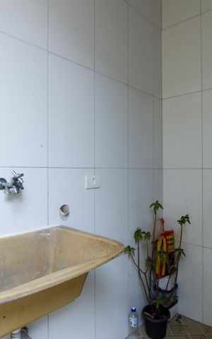 Casa à venda com 75m², 3 quartos e 2 vagasÁrea de Serviço