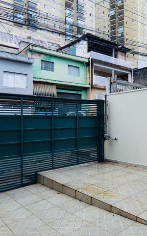 Casa à venda com 75m², 3 quartos e 2 vagasGaragem