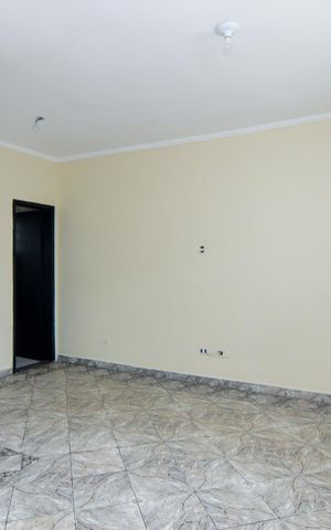 Casa à venda com 75m², 3 quartos e 2 vagasSala