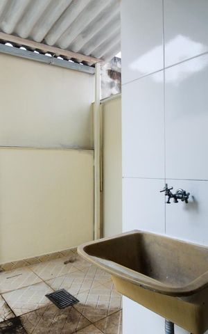 Casa à venda com 75m², 3 quartos e 2 vagasÁrea de Serviço