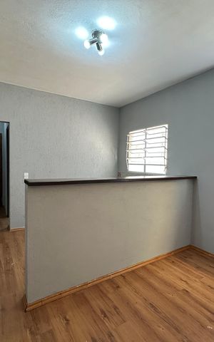 Casa para alugar com 50m², 1 quarto e sem vaga Casa para alugar com 50m², 1 quarto e sem vagaSala/Cozinha