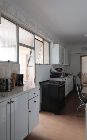 Apartamento para alugar com 205m², 4 quartos e 2 vagasCozinha