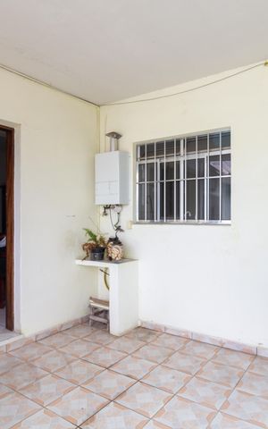 Casa à venda com 154m², 5 quartos e 1 vagaEntrada