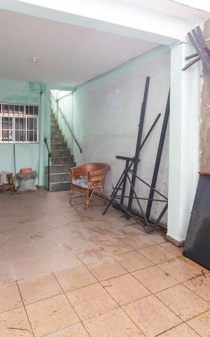Casa à venda com 154m², 5 quartos e 1 vagaGaragem