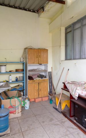 Casa à venda com 154m², 5 quartos e 1 vagaÁrea de Serviço