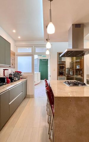 Apartamento à venda com 295m², 4 quartos e 2 vagas
