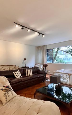 Apartamento à venda com 295m², 4 quartos e 2 vagas