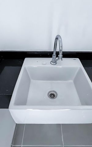 Studio à venda com 26m², 1 quarto e sem vaga Studio à venda com 26m², 1 quarto e sem vagaBanheiro social