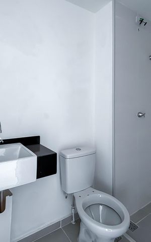 Studio à venda com 26m², 1 quarto e sem vaga Studio à venda com 26m², 1 quarto e sem vagaBanheiro social