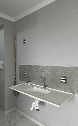 Apartamento à venda com 32m², 2 quartos e sem vaga Apartamento à venda com 32m², 2 quartos e sem vagaCozinha e Área de Serviço
