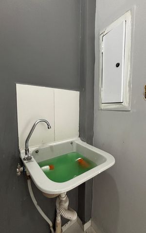 Apartamento à venda com 32m², 2 quartos e sem vaga Apartamento à venda com 32m², 2 quartos e sem vagaCozinha e Área de Serviço